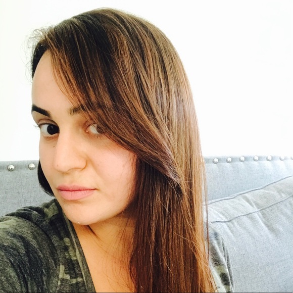 Meet your Posher, Carolin - Picture 1 of 1